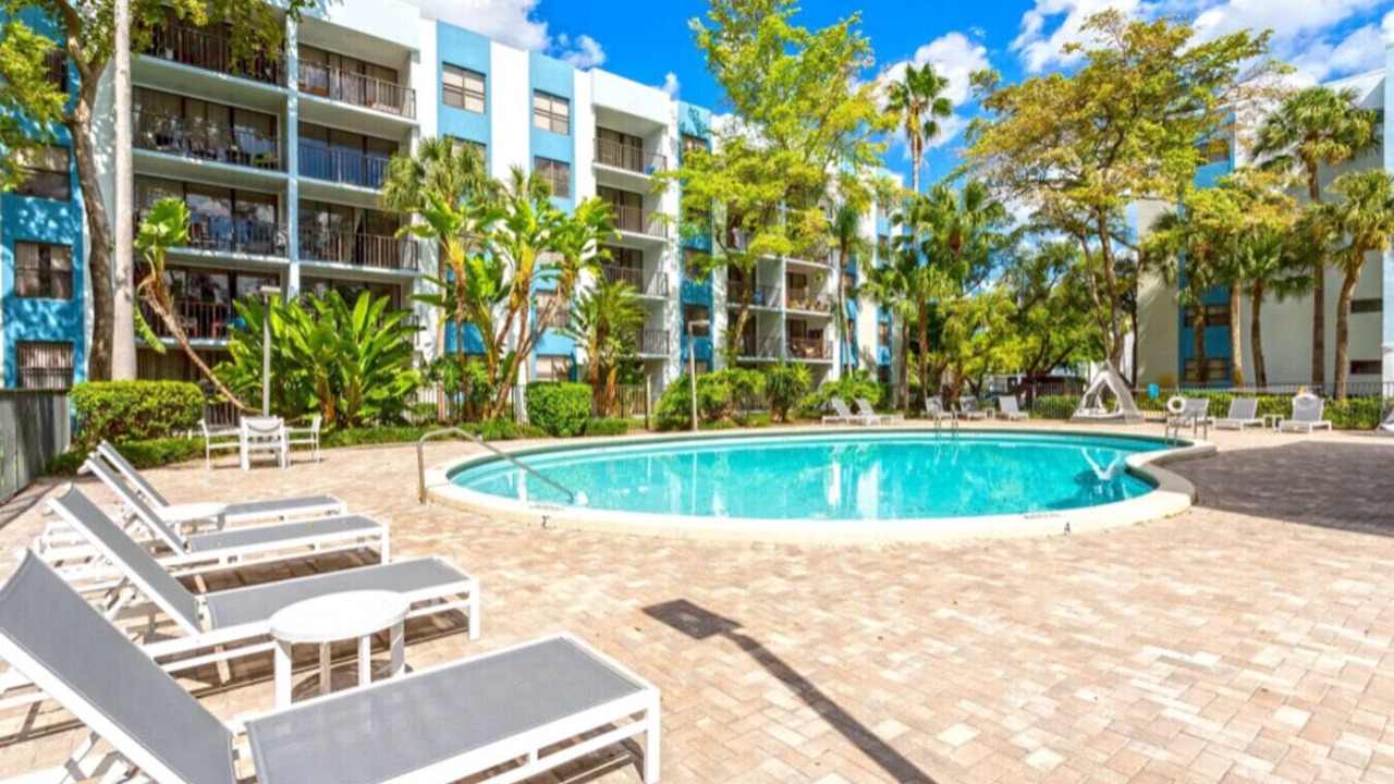 Photo of Outdoor in North Miami