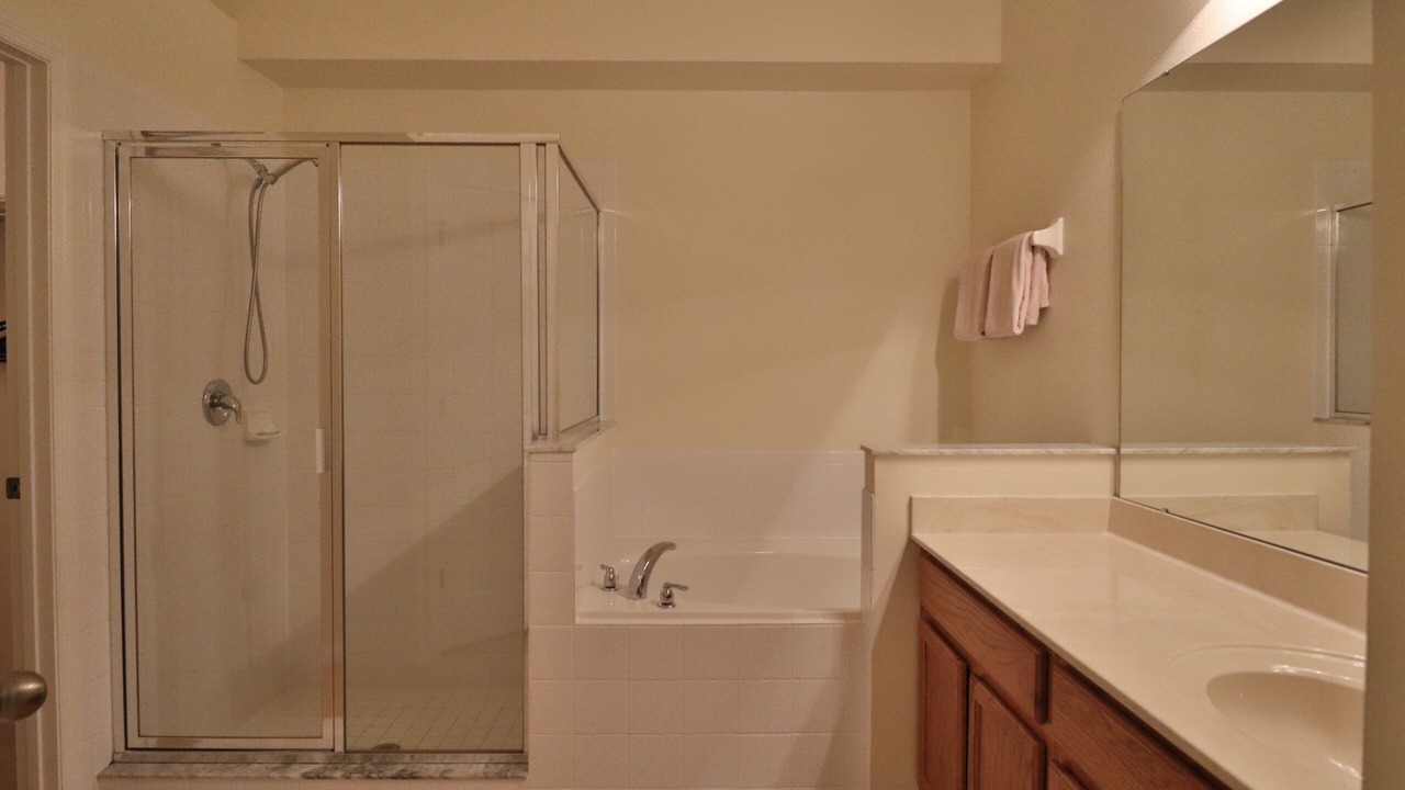 Photo of Bathroom in Watersong