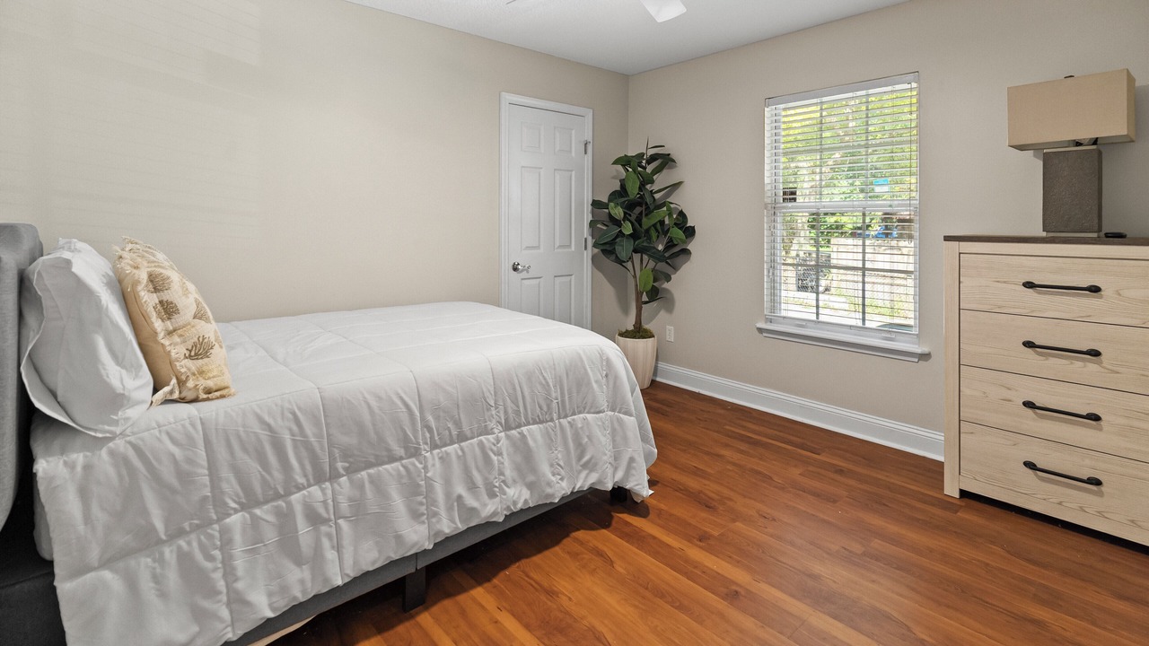 Photo of Bedroom in Northside