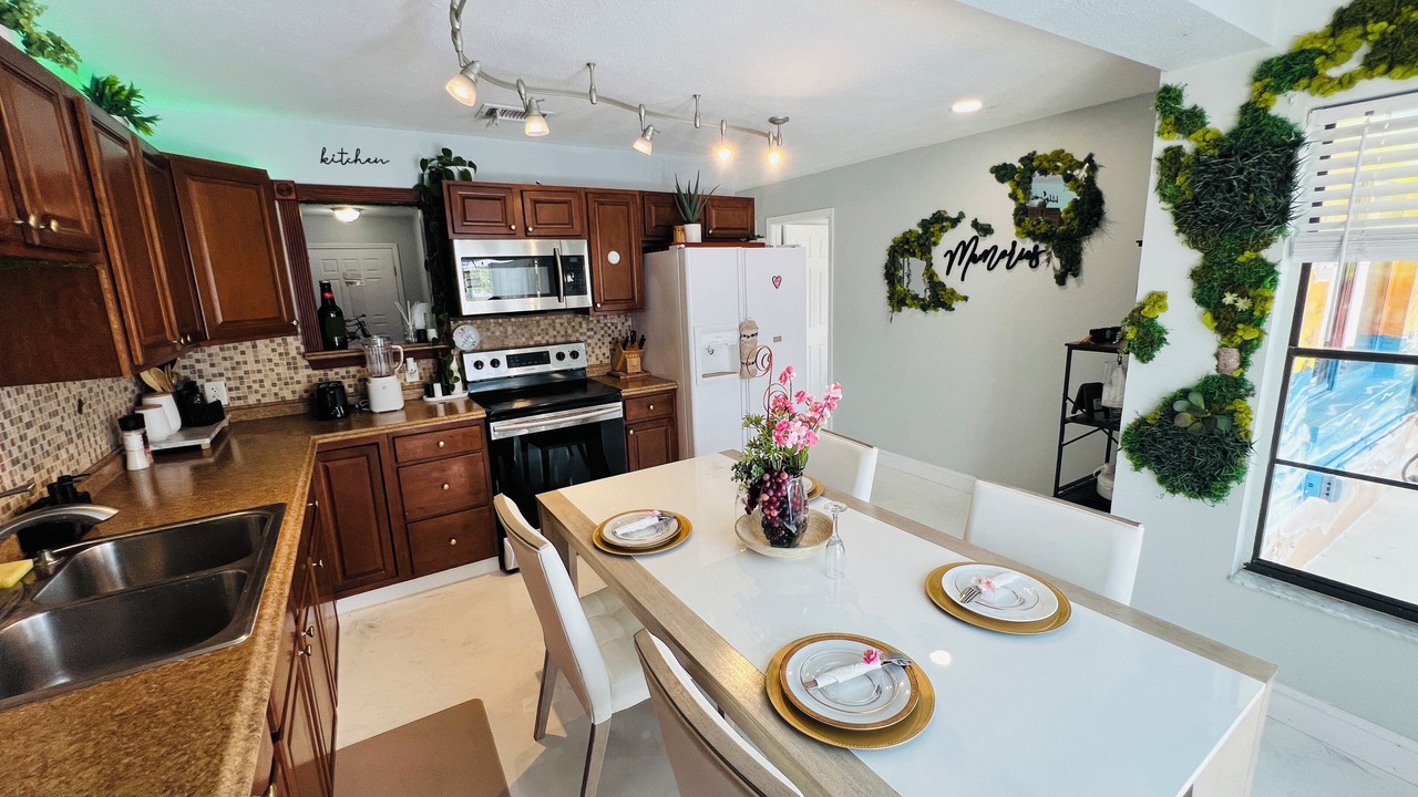 Photo of Kitchen in Orchid Lake Village