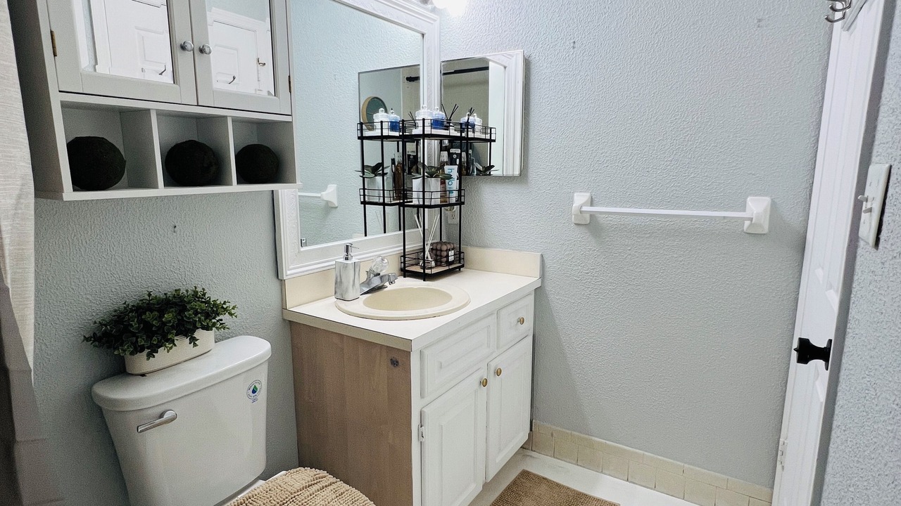 Photo of Bathroom in Orchid Lake Village
