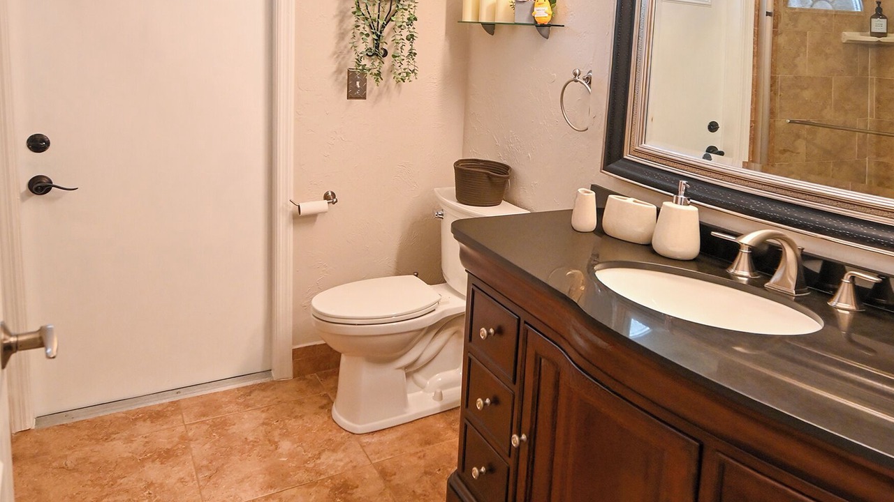 Photo of Bathroom in Equestrian Walk