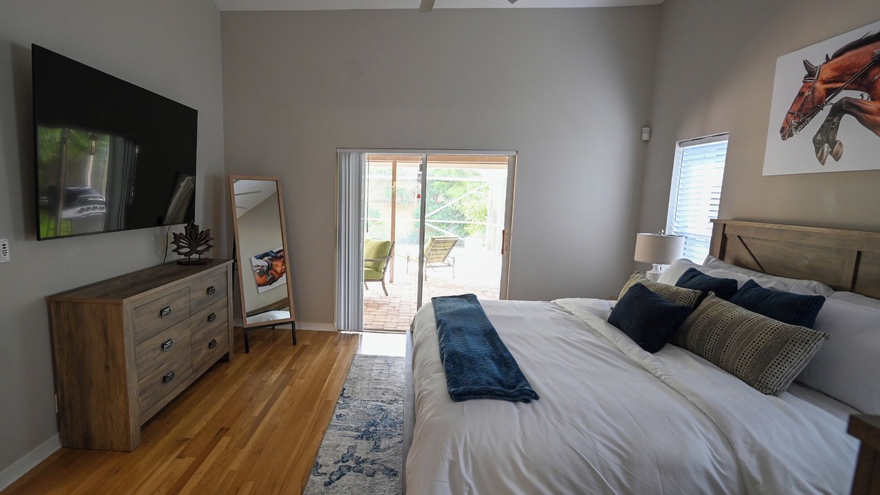 Photo of Bedroom in Equestrian Walk
