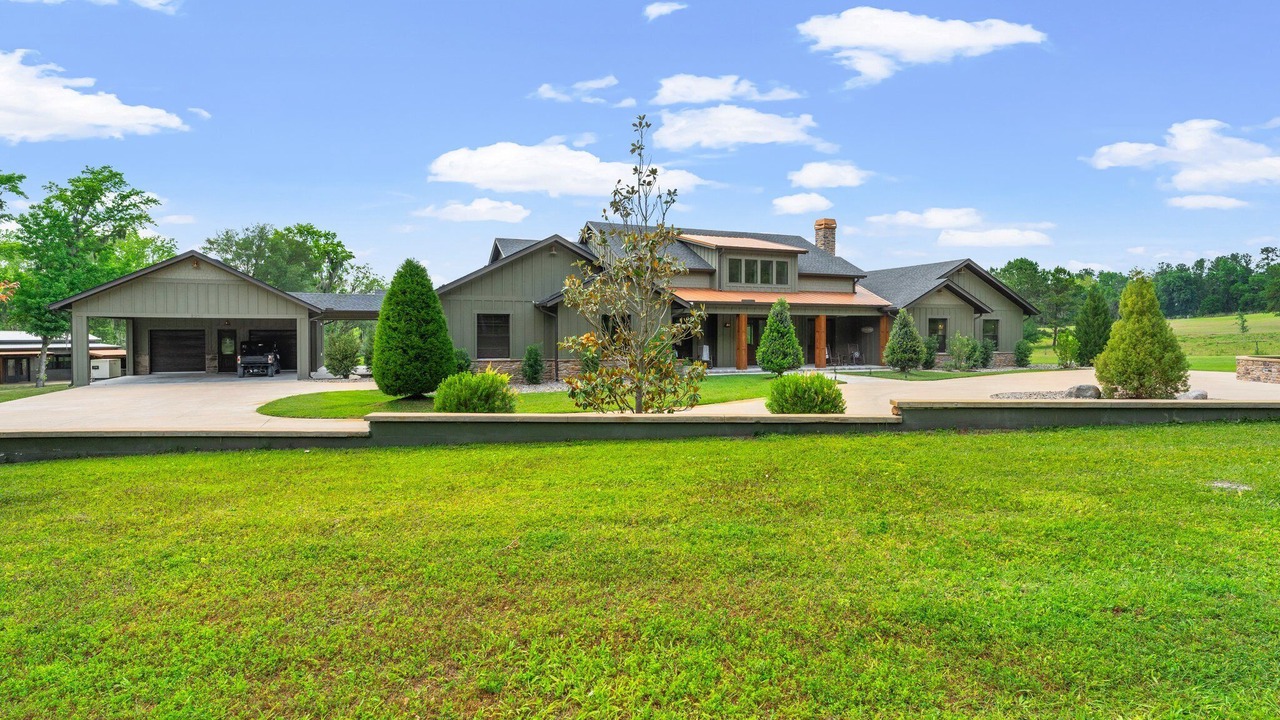 Photo of Outdoor in Brooksville