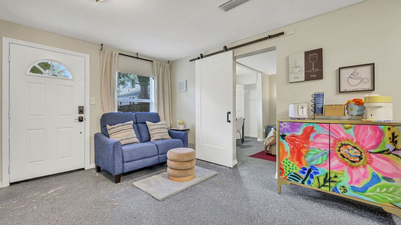 Photo of Livingroom in Fairfax