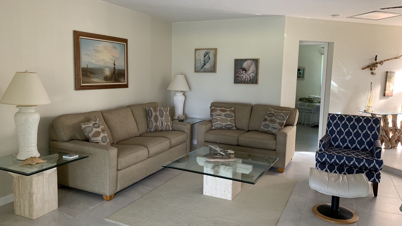Photo of Livingroom in Lely Golf Estates