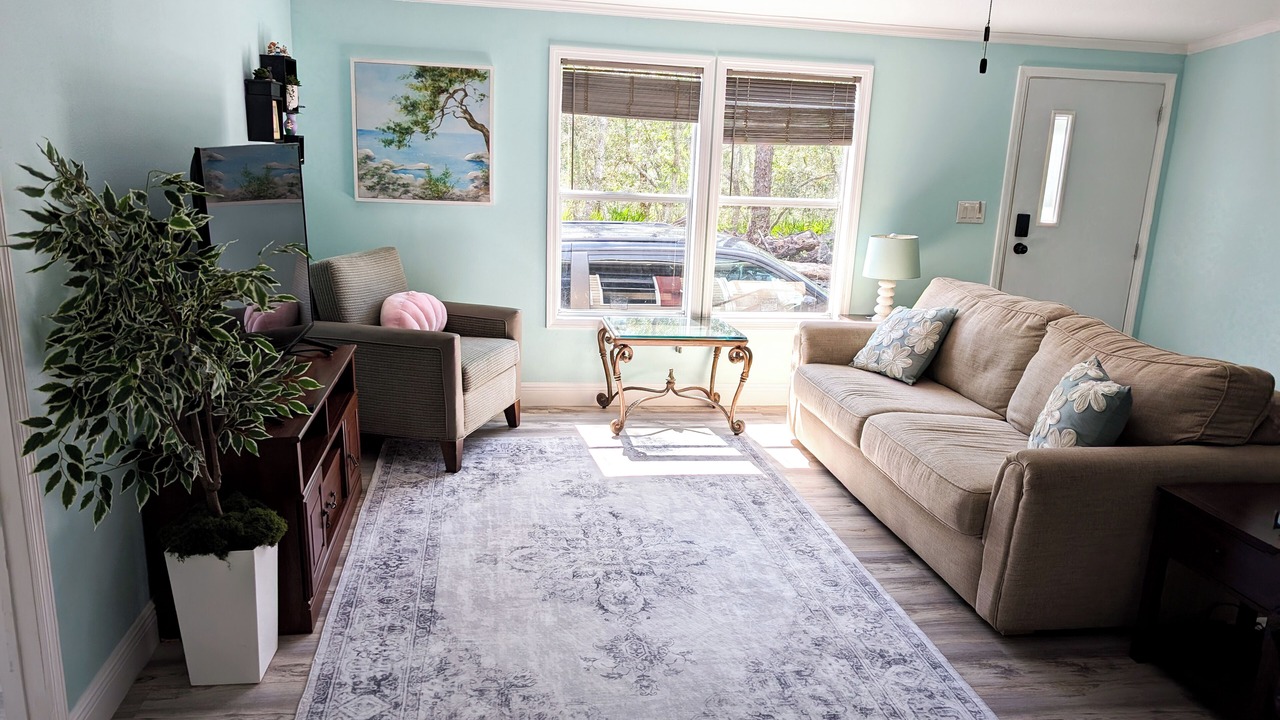 Photo of Livingroom in Avis Oaks