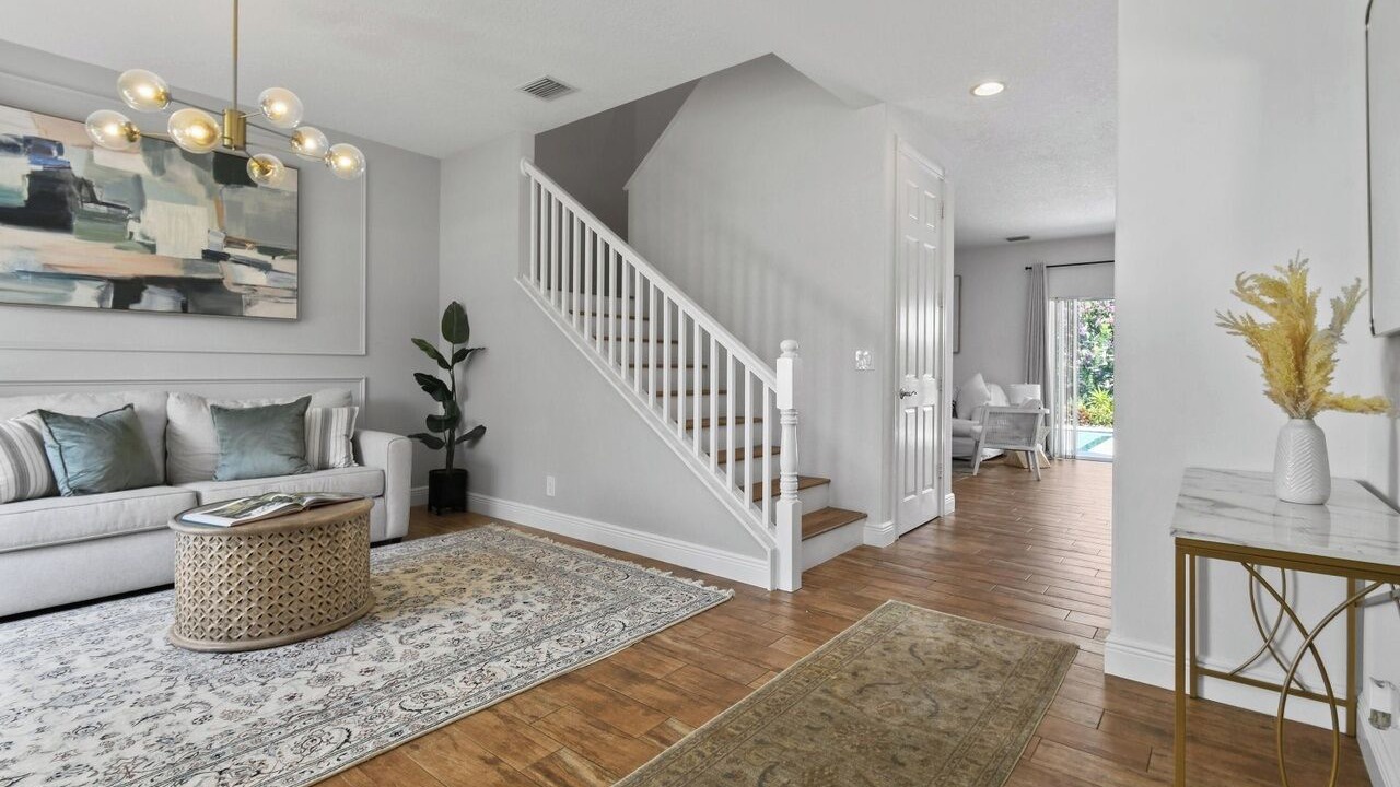 Photo of Livingroom in Egret Landing