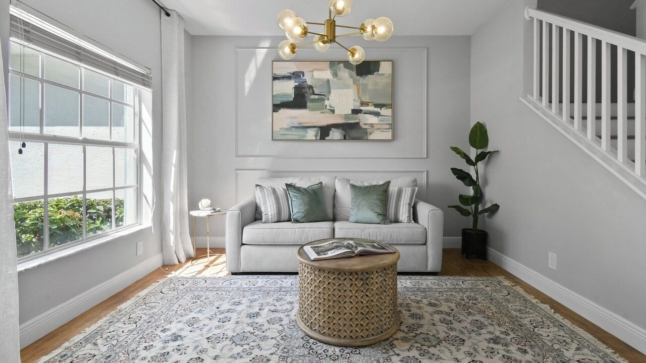 Photo of Livingroom in Egret Landing