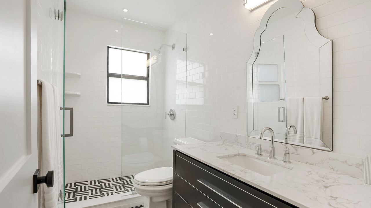 Photo of Bathroom in Flamingo Parks