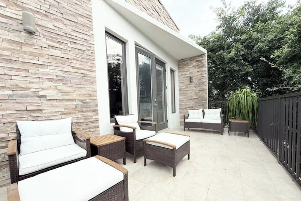 Photo of Patio Balcony in Central Sarasota