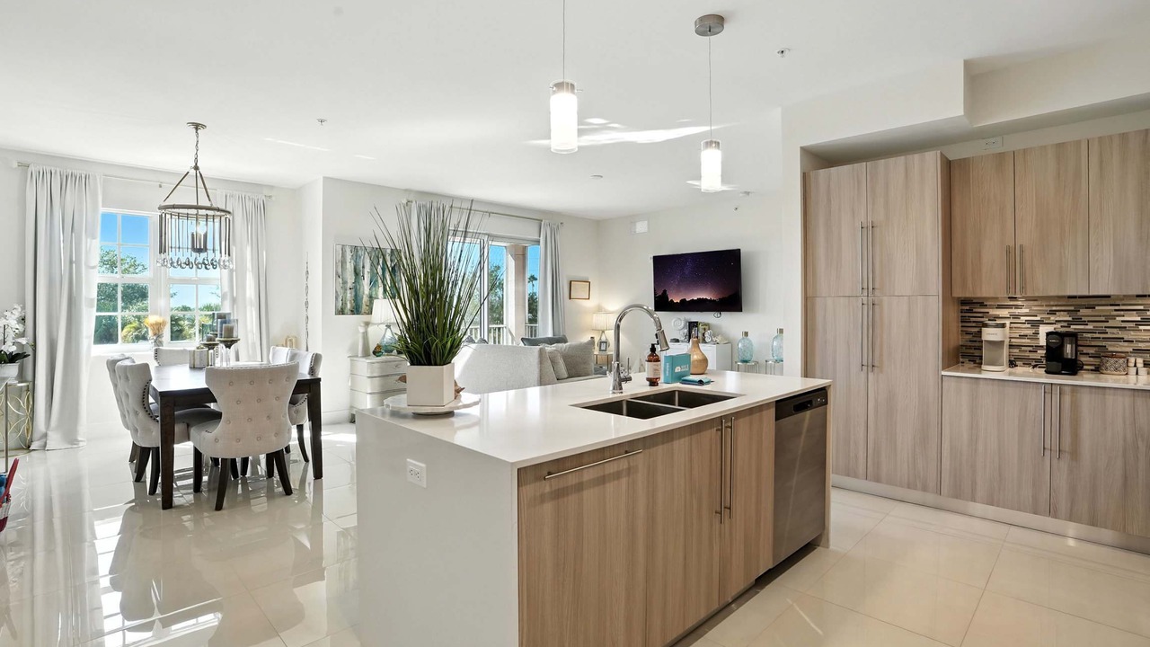Photo of Kitchen in Beachwalk Isles