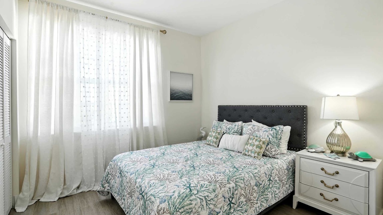 Photo of Bedroom in Beachwalk Isles