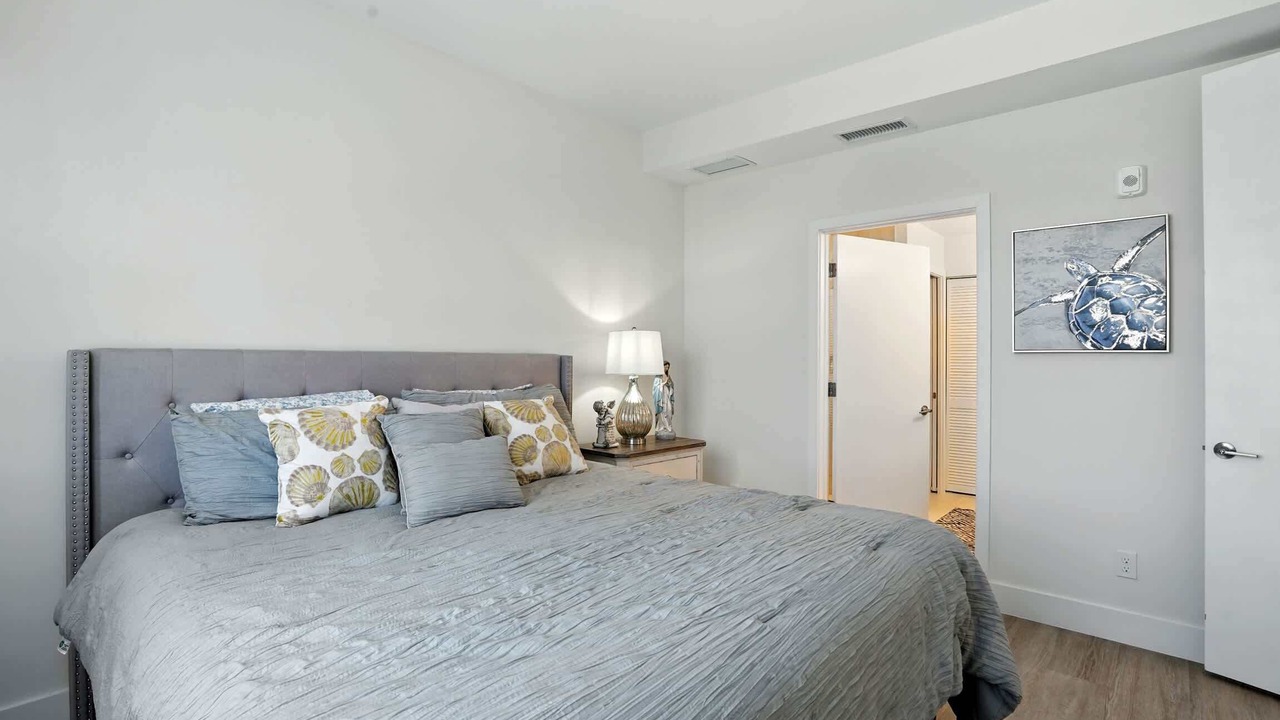 Photo of Bedroom in Beachwalk Isles
