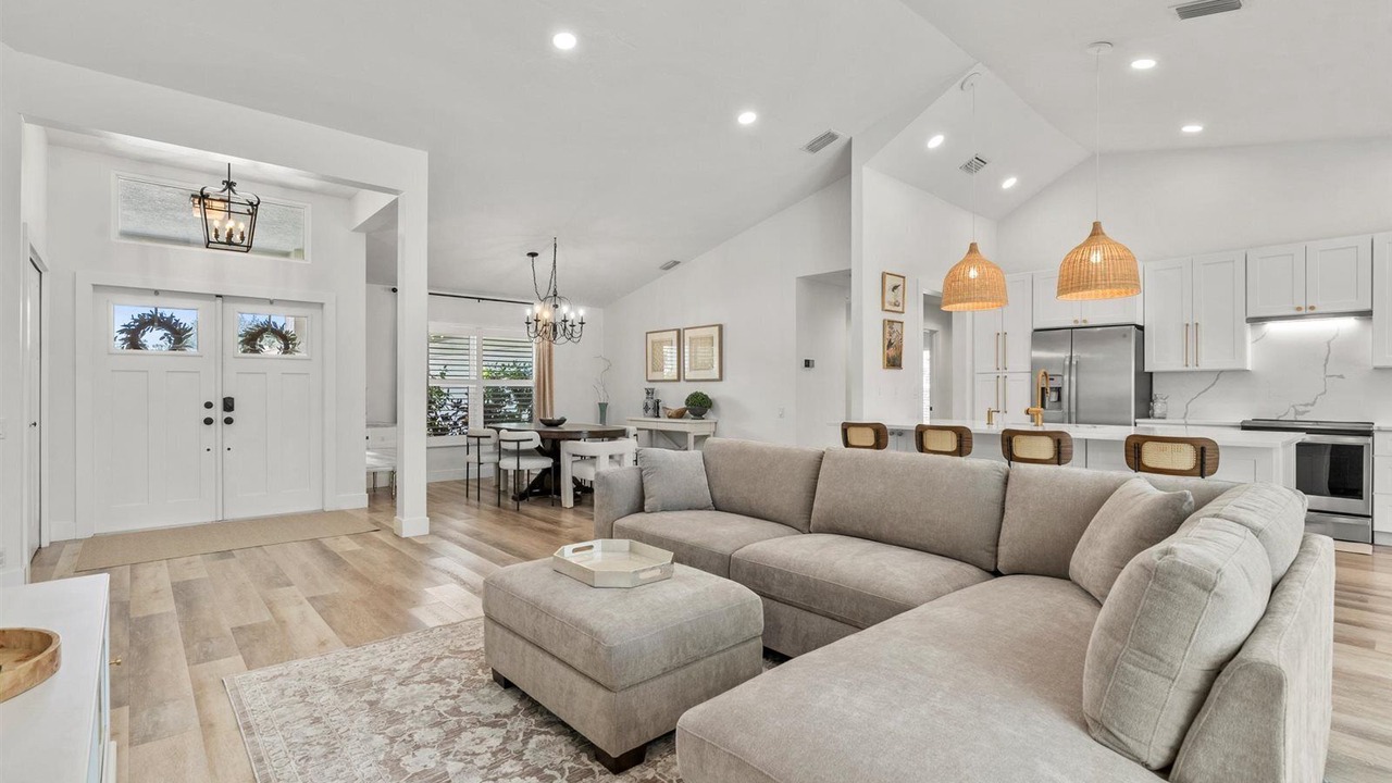 Photo of Livingroom in Bee Ridge