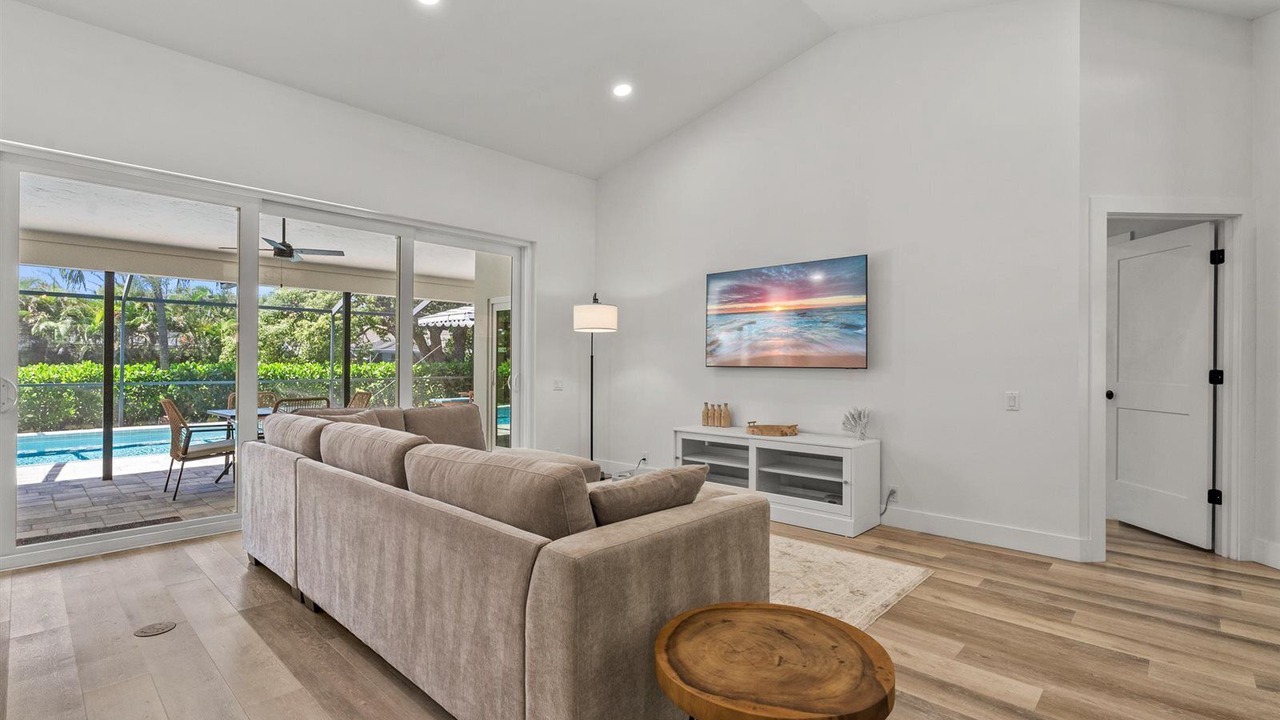 Photo of Livingroom in Bee Ridge