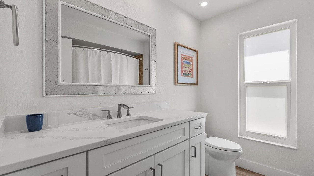 Photo of Bathroom in Bee Ridge
