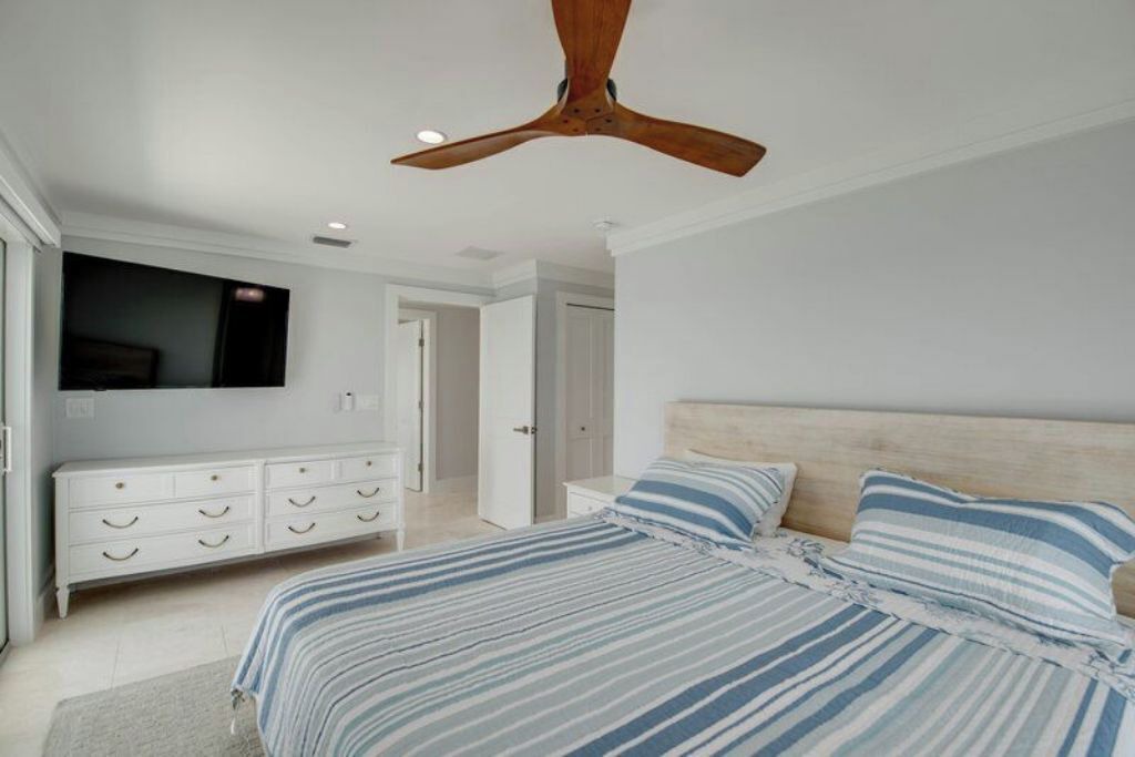 Photo of Bedroom in Big Pine Key
