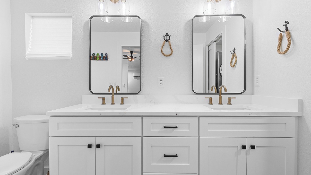 Photo of Bathroom in New Smyrna Beach