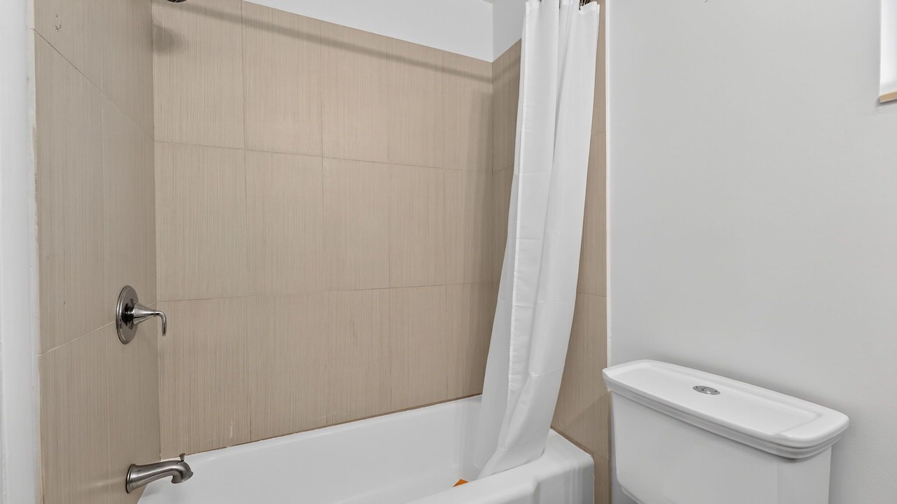 Photo of Bathroom in Dolphin Isles