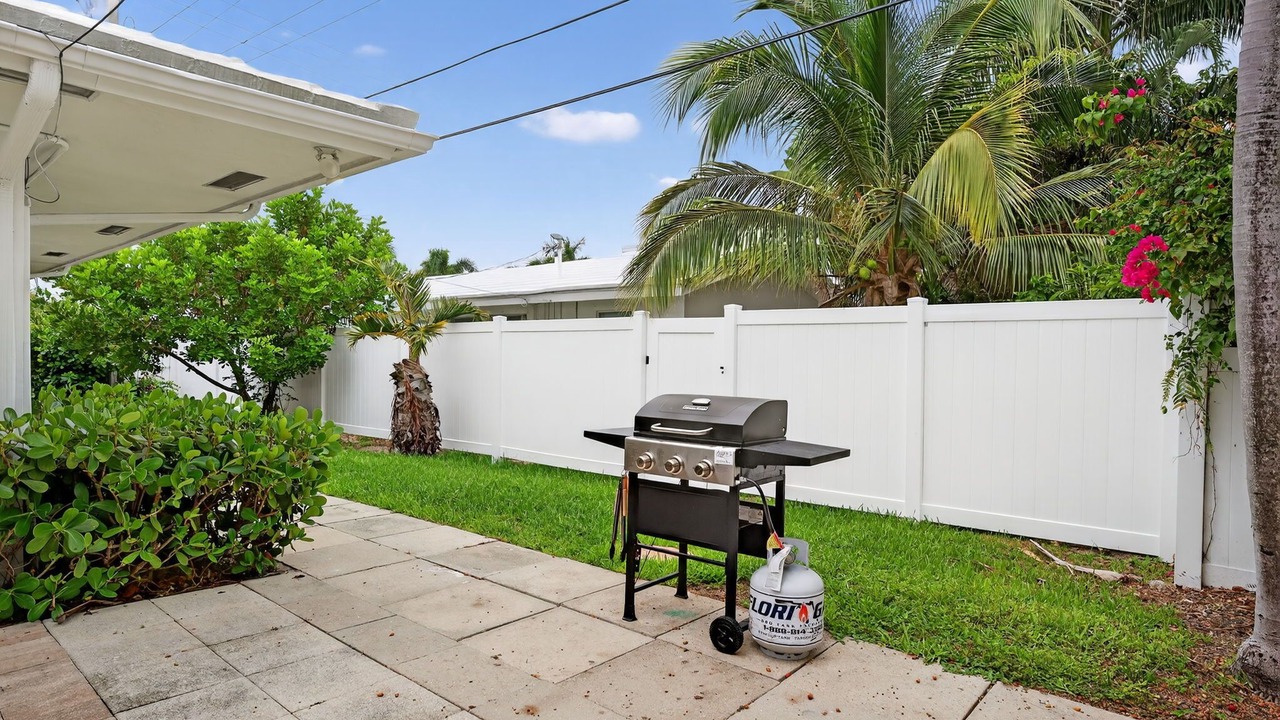 Photo of Patio Balcony in Dolphin Isles
