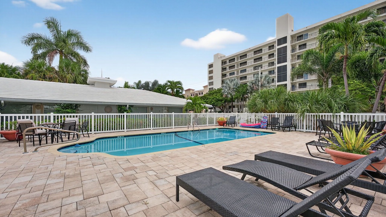 Photo of Outdoor in Dolphin Isles
