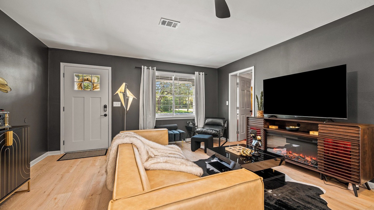 Photo of Livingroom in East Pensacola Heights