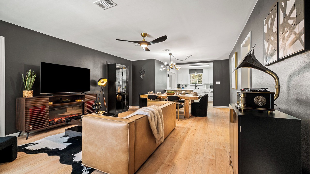 Photo of Livingroom in East Pensacola Heights