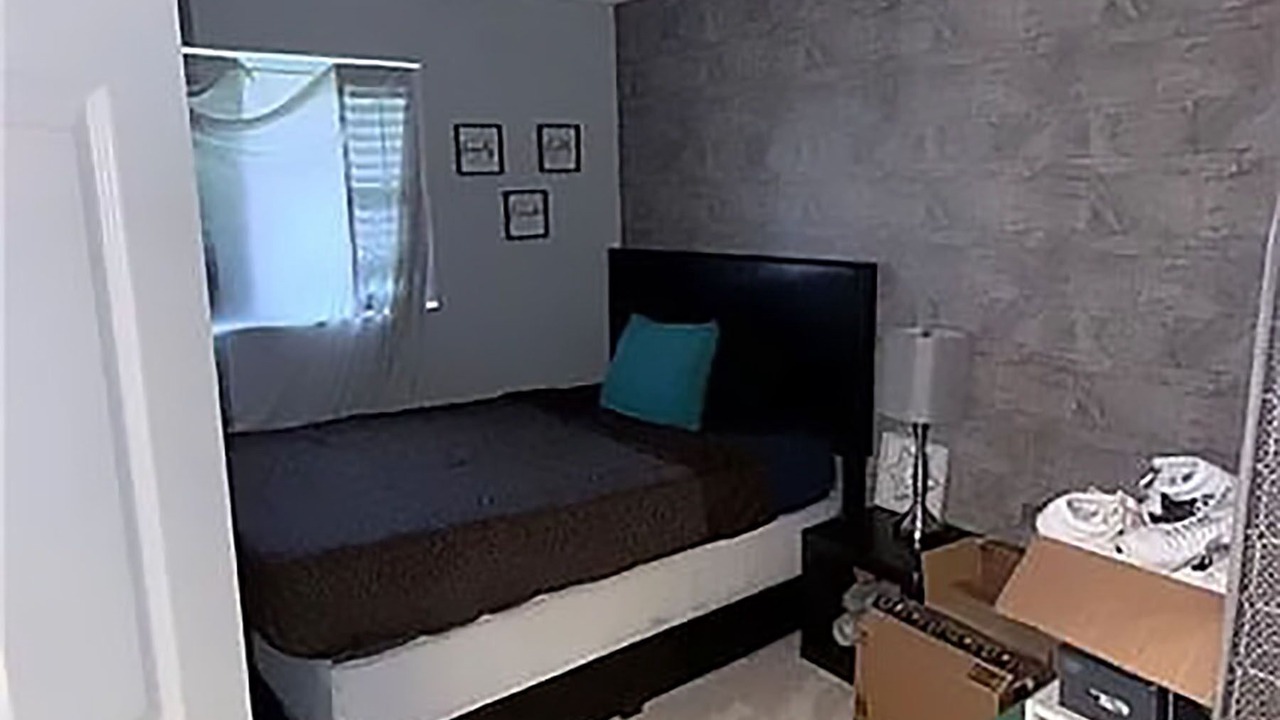 Photo of Bedroom in San Carlos Park