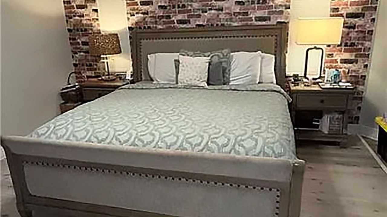 Photo of Bedroom in San Carlos Park