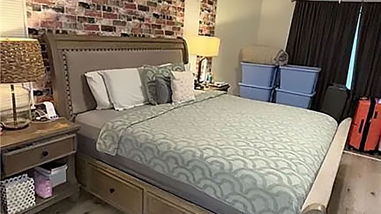 Photo of Bedroom in San Carlos Park