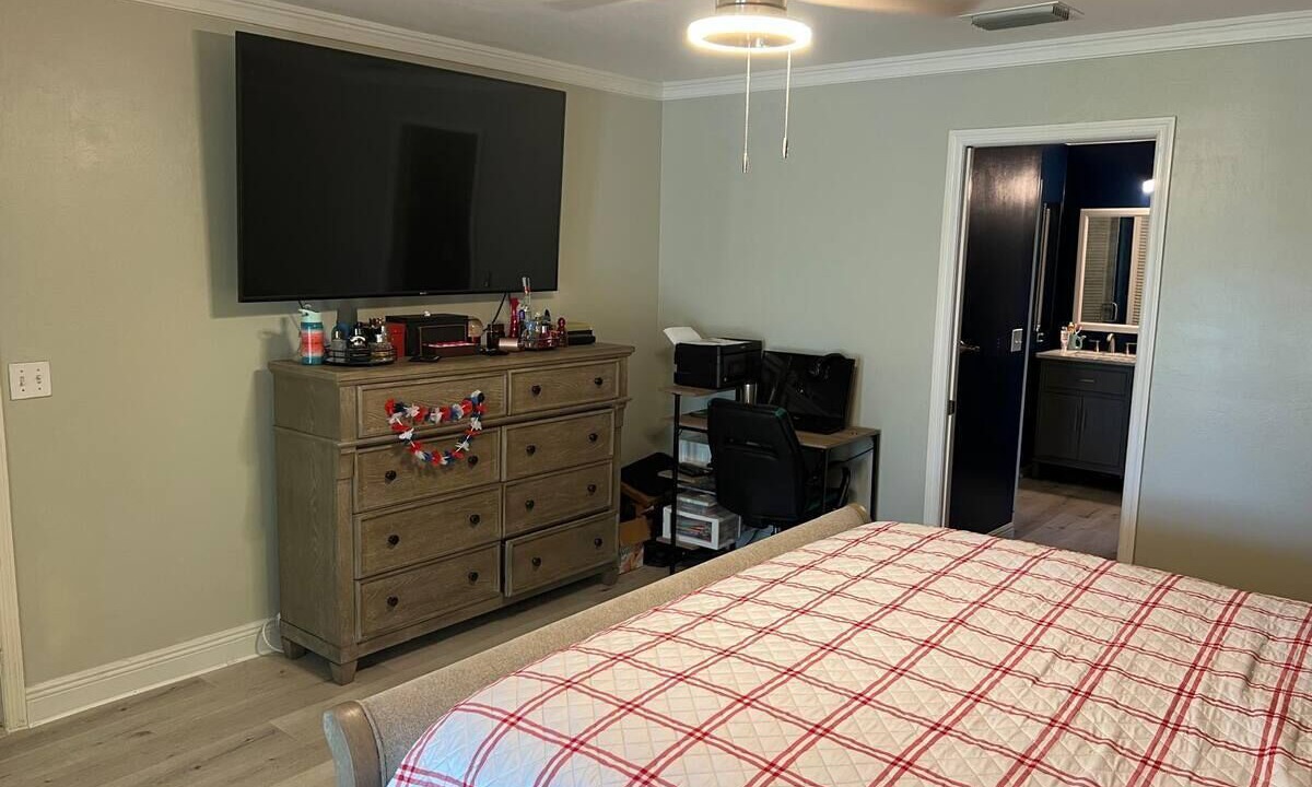 Photo of Bedroom in San Carlos Park