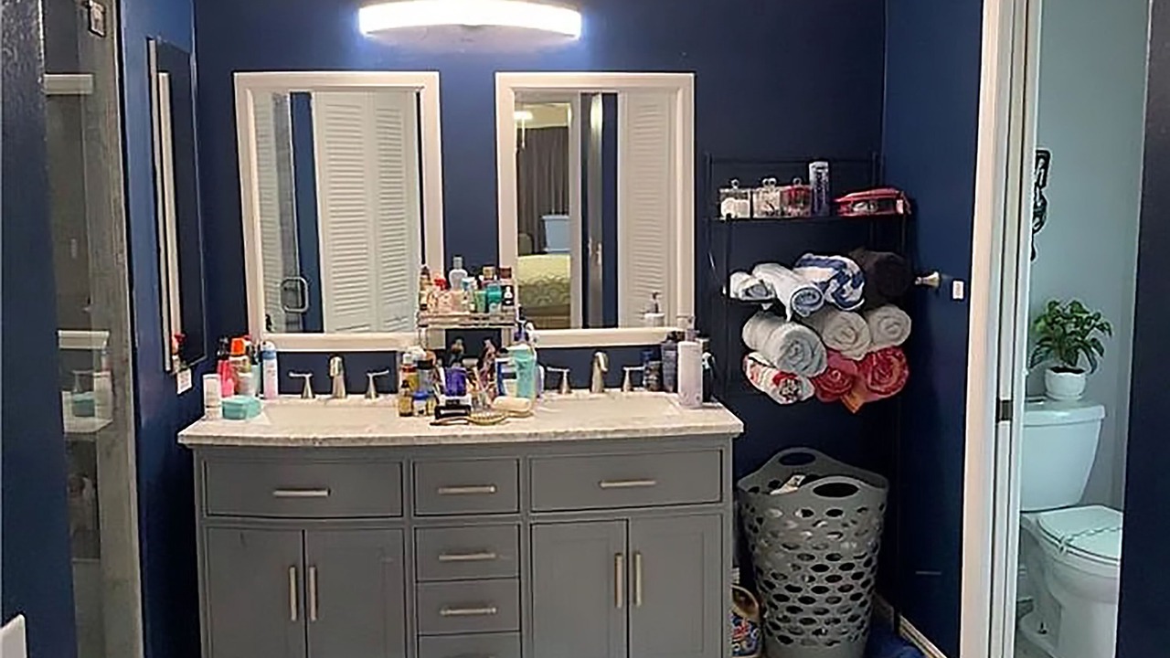 Photo of Bathroom in San Carlos Park