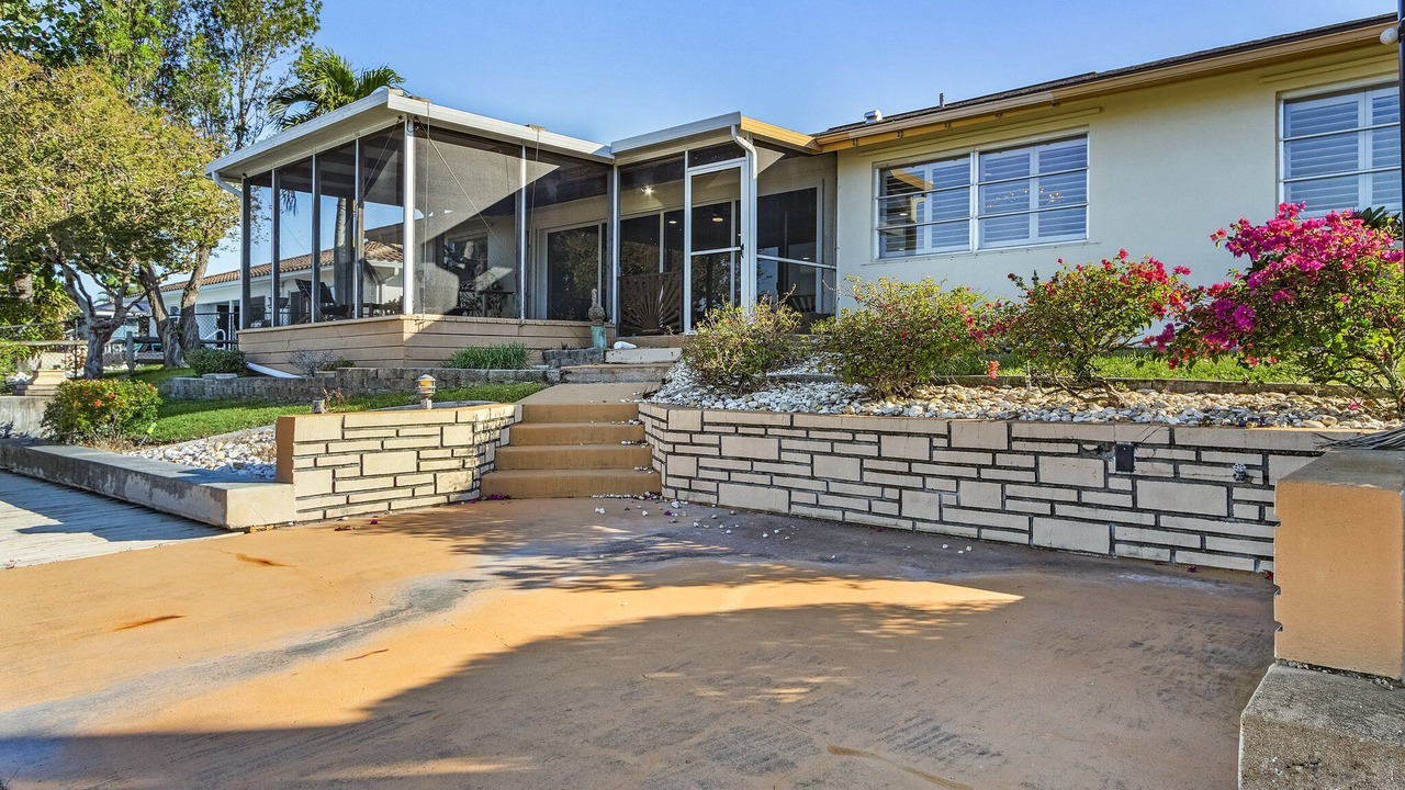 Photo of Outdoor in Lochmoor Waterway Estates