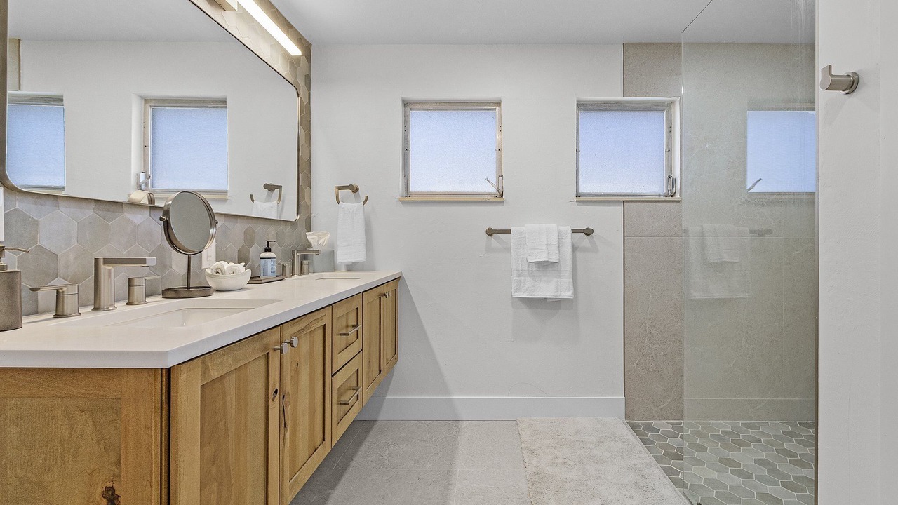 Photo of Bathroom in Lochmoor Waterway Estates