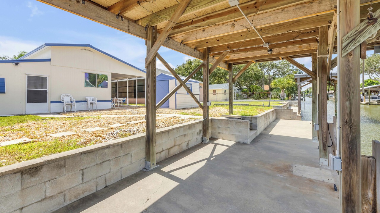 Photo of Outdoor in Water Front Park