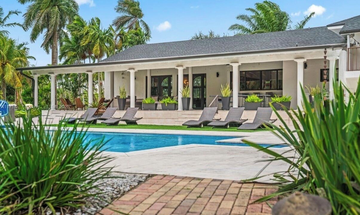 Photo of Outdoor in Ludlam