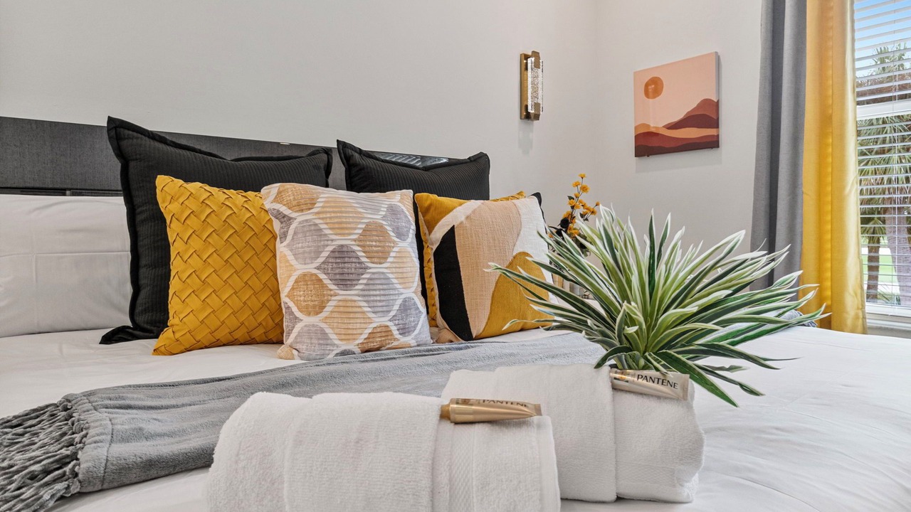 Photo of Bedroom in Imperial Golf Estates