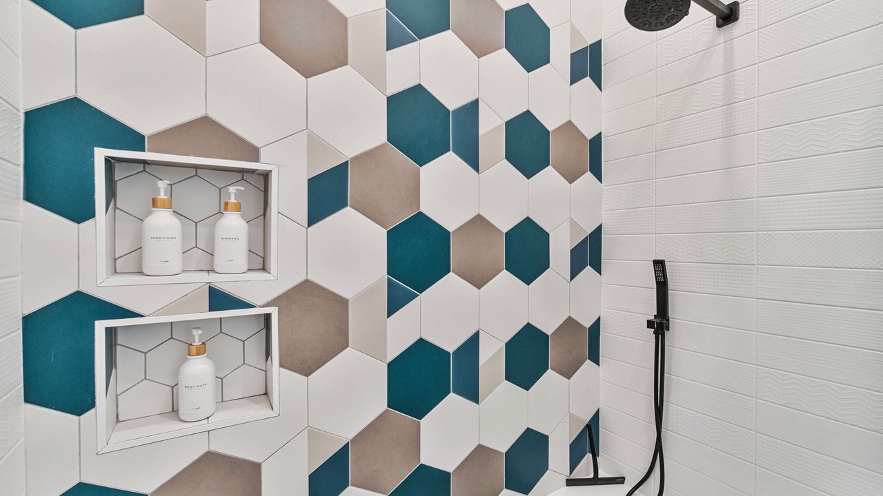Photo of Bathroom in Imperial Golf Estates