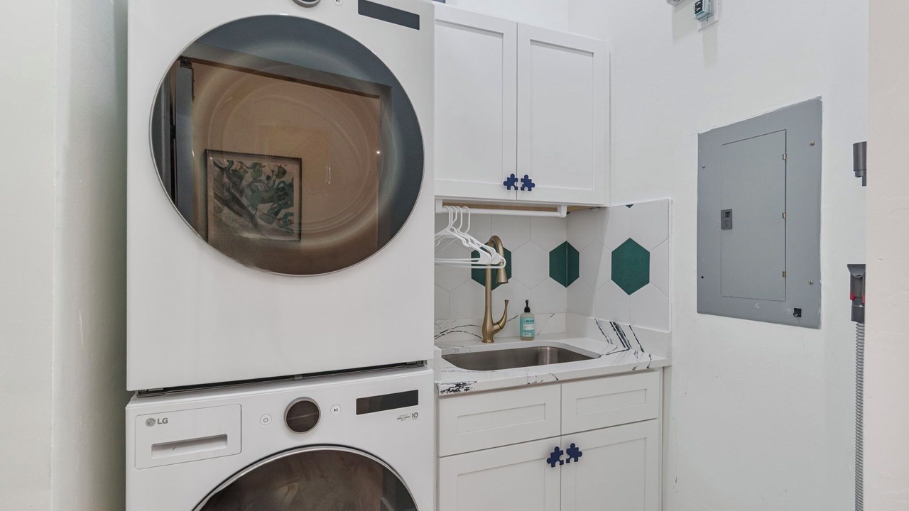 Photo of Bathroom in Imperial Golf Estates