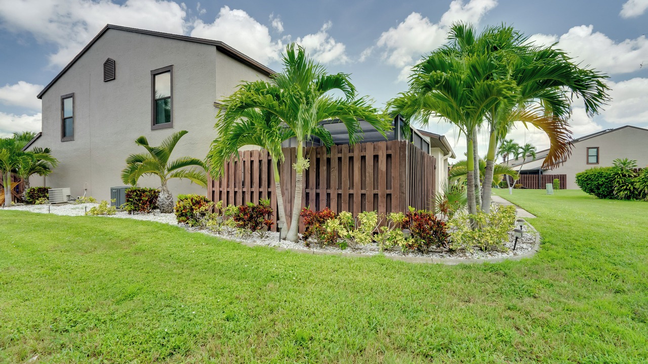 Photo of Outdoor in Sandalwood Estates