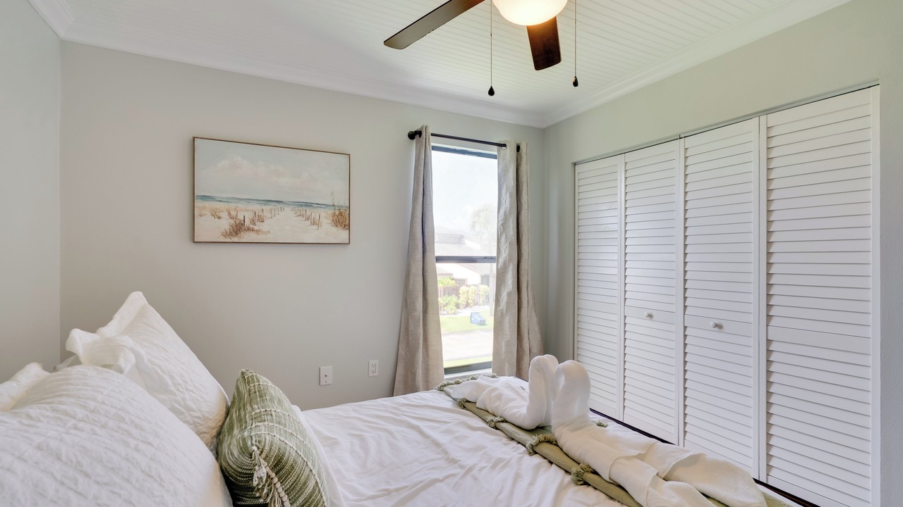 Photo of Bedroom in Sandalwood Estates