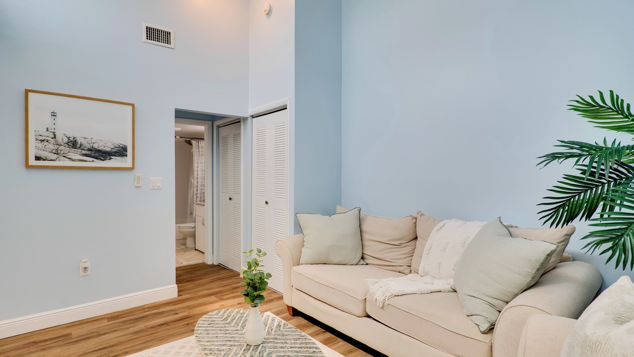 Photo of Livingroom in Sandalwood Estates