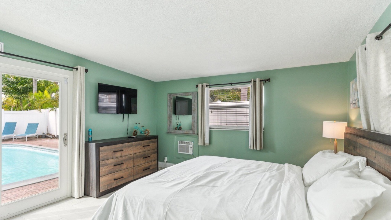 Photo of Bedroom in Anona