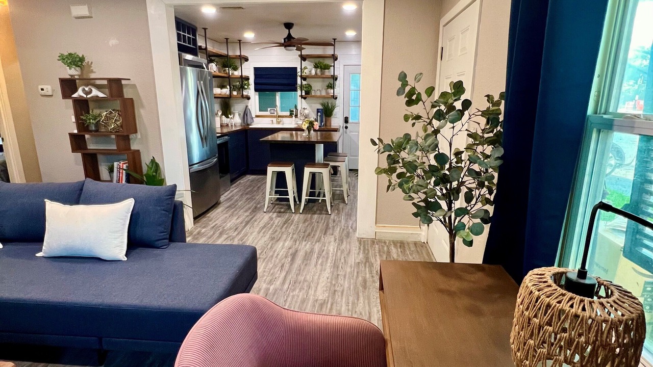Photo of Livingroom in Downtown Dunedin