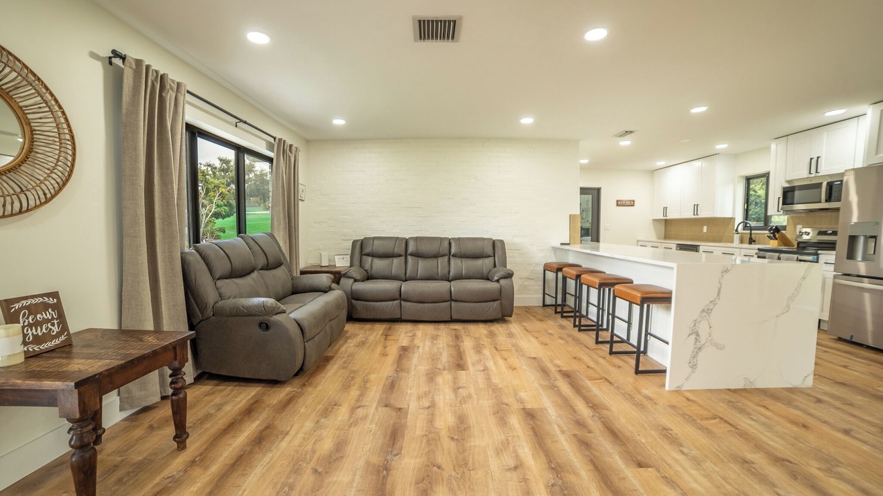 Photo of Livingroom in Okeechobee