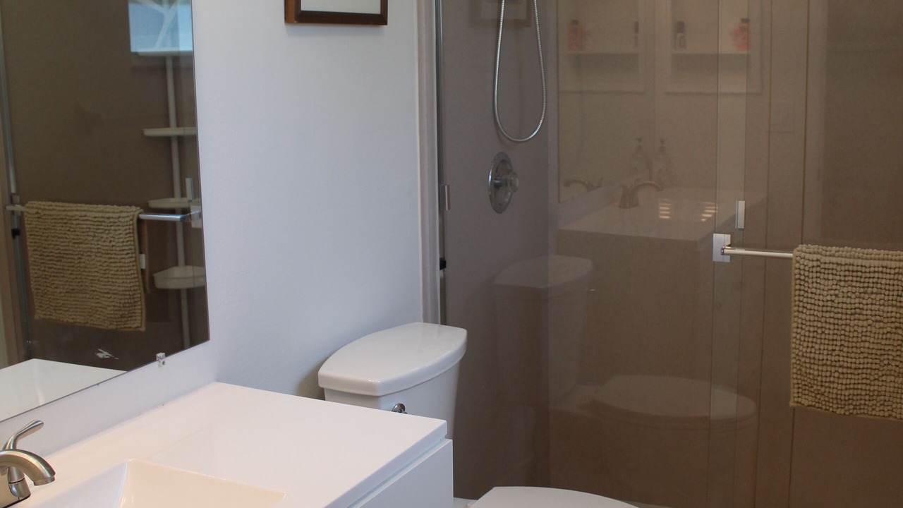 Photo of Bathroom in Englewood