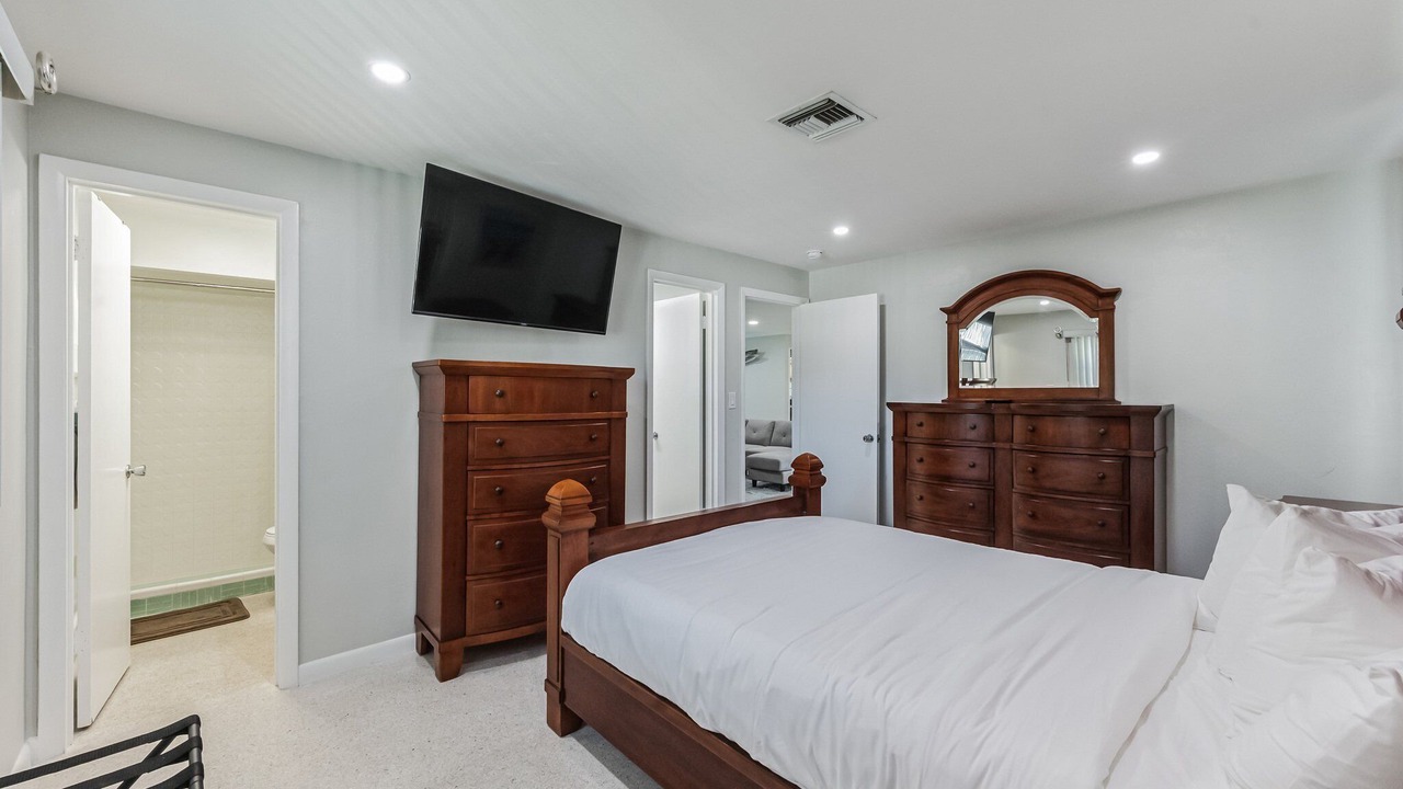 Photo of Bedroom in Alabama Grove Terrace