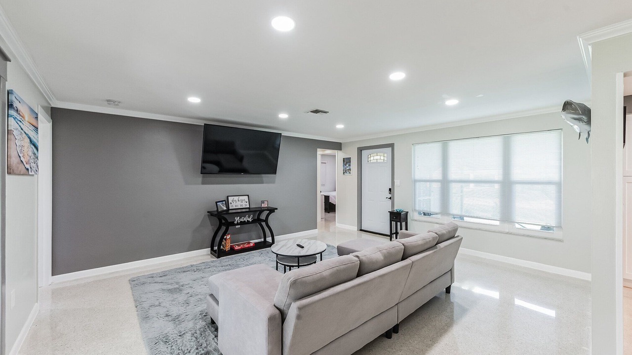 Photo of Livingroom in Alabama Grove Terrace