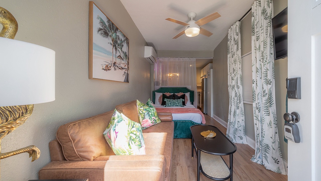 Photo of Bedroom in Egypt Lake-Leto